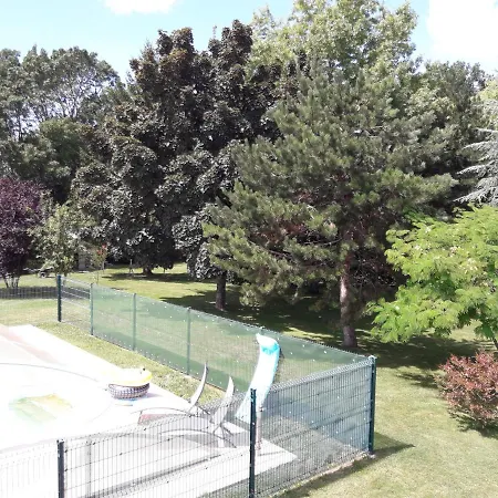 Logis De Lange 2 P * Saint-Hilaire-la-Palud