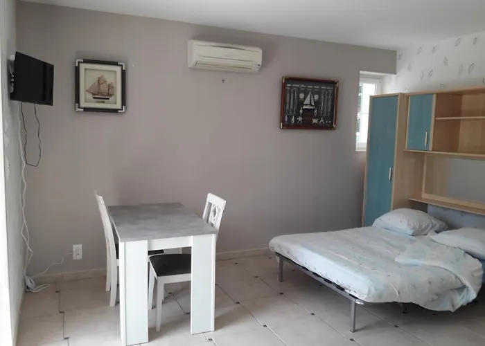 Logis De Lange 2 P *