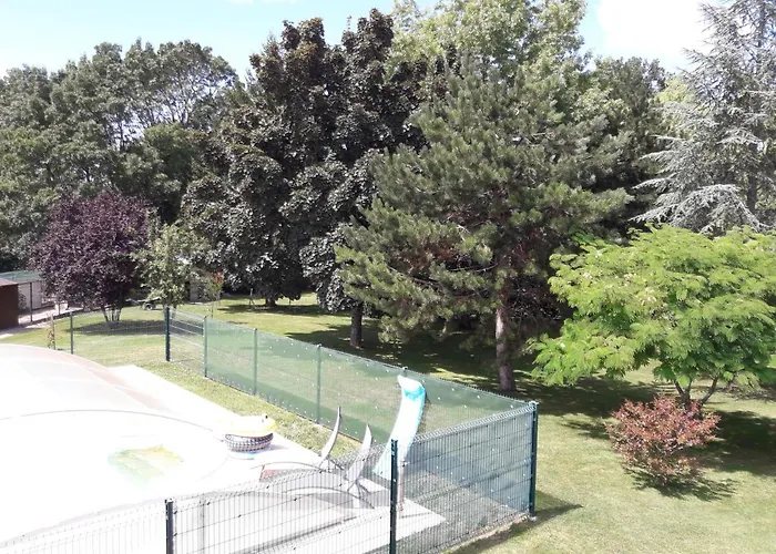 Logis De Lange 2 P * Saint-Hilaire-la-Palud